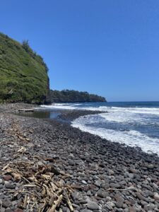 pololu valley from the bottom 